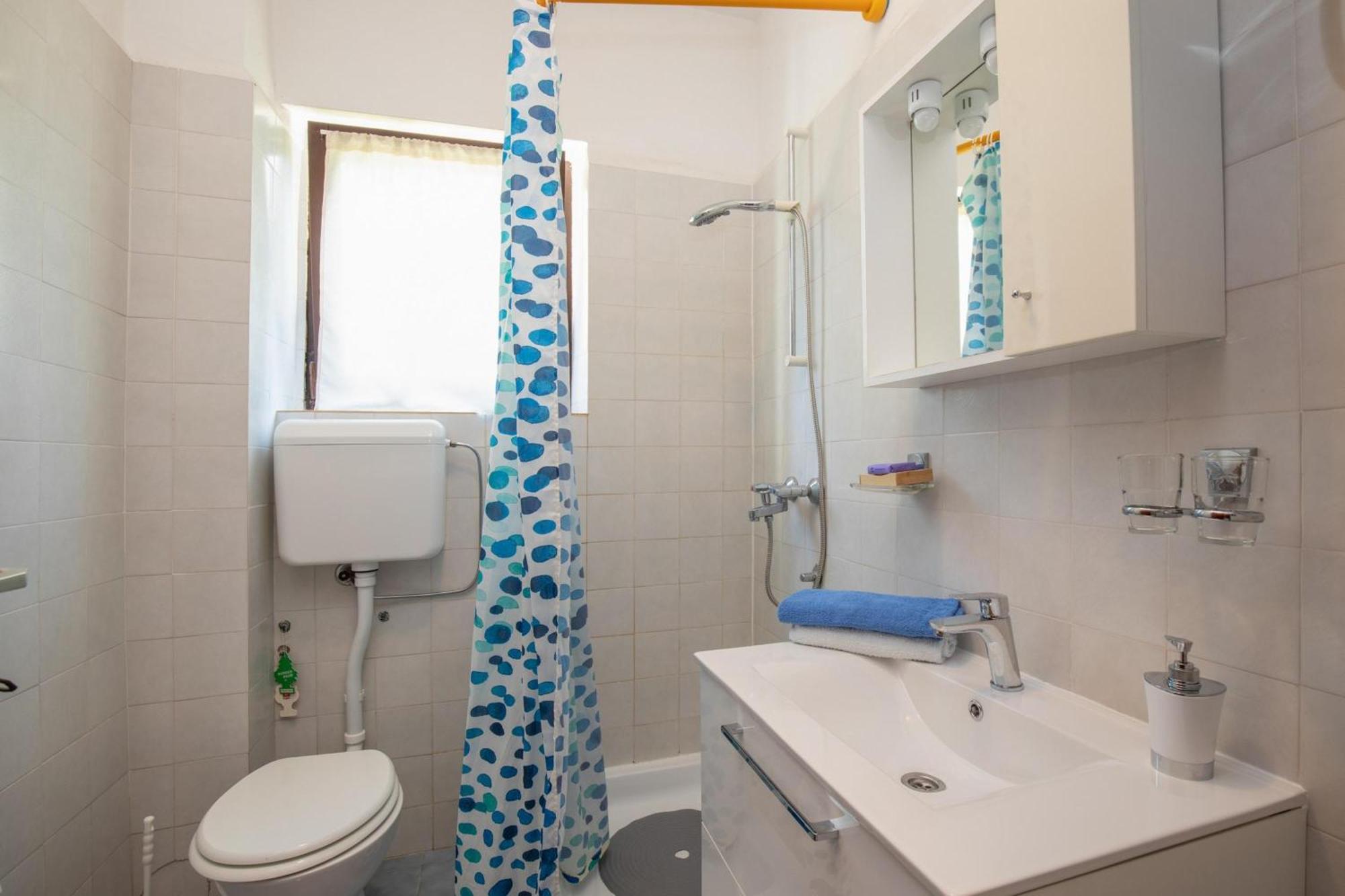Apartments Brankica Island - Happy Rentals Vantacici Extérieur photo