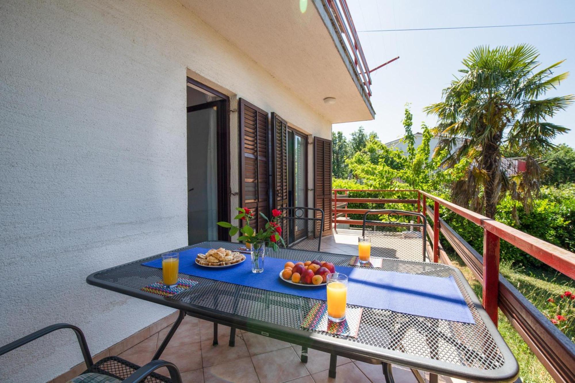 Apartments Brankica Island - Happy Rentals Vantacici Extérieur photo